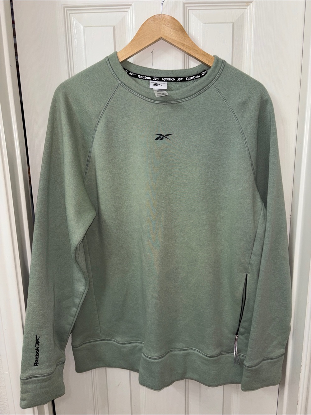 Reebok Men's Light Sage Green Crewneck Sweatshirt